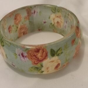 Floral bracelet